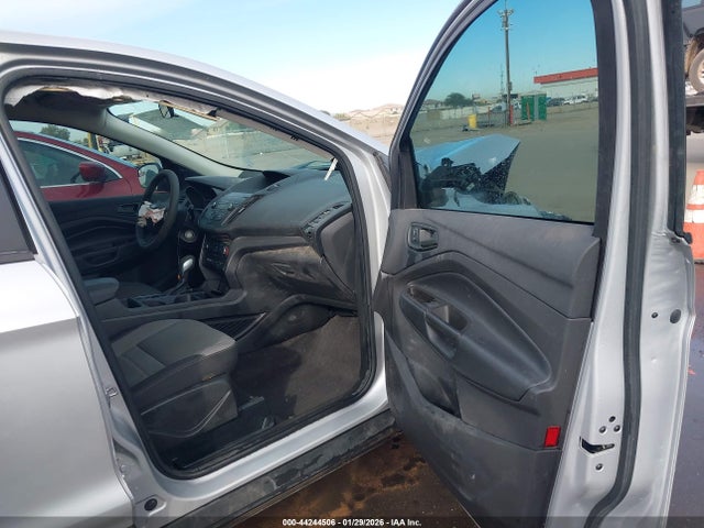 Ford ESCAPE S 2019 1FMCU0F71KUC27940 Image 5