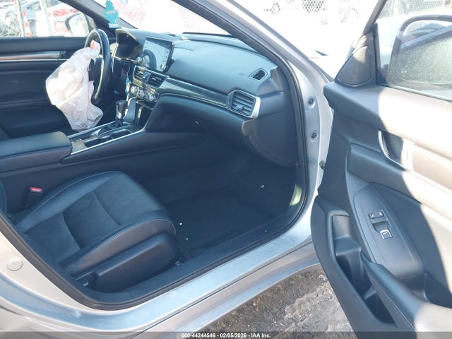 1HGCV1F32JA202972 Honda Accord Sport