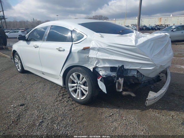 44244581 :رقم المزاد ، 1C3CCCFBXGN194181 vin ، 2016 Chrysler 200 Touring مزاد بيع