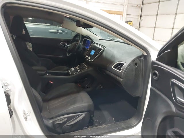 44244581 :رقم المزاد ، 1C3CCCFBXGN194181 vin ، 2016 Chrysler 200 Touring مزاد بيع