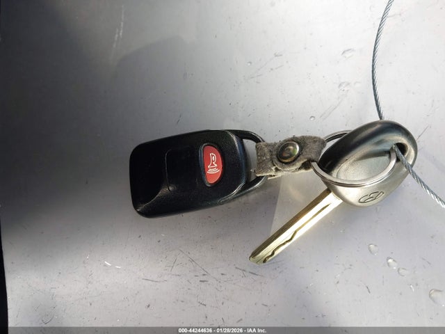 KM8JU3AG5EU917596 Hyundai TUCSON SE