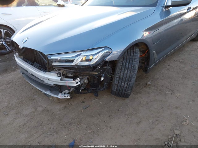 2021 BMW 530E WBA13AG04MCG37632 Photo 5