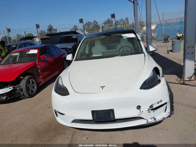 44244659 :رقم المزاد ، 7SAYGAEEXPF800652 vin ، 2023 Tesla Model Y Awd/long Range Dual Motor All-wheel Drive مزاد بيع