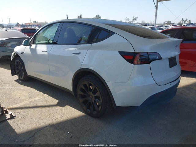 2023 TESLA MODEL Y 7SAYGAEEXPF800652 Photo 2