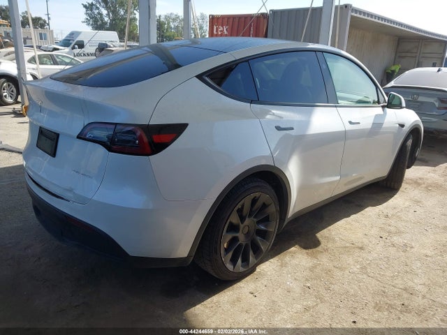 2023 TESLA MODEL Y 7SAYGAEEXPF800652 Photo 3