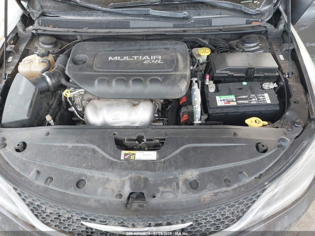 Chrysler 200 Limited 2016 1C3CCCAB3GN150384 Image 10