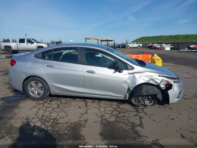 1G1BC5SM4J7144102 Chevrolet Cruze Ls Auto