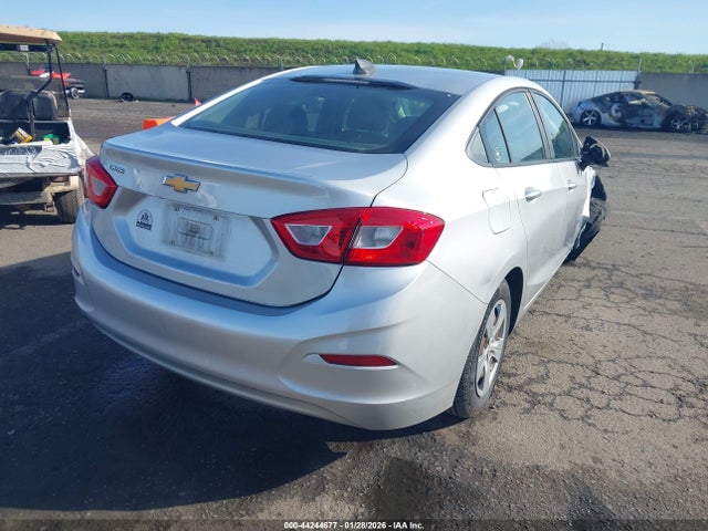 2018 CHEVROLET CRUZE 1G1BC5SM4J7144102 Photo 3