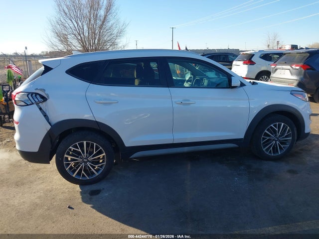 KM8J33AL6KU946102 Hyundai TUCSON SEL