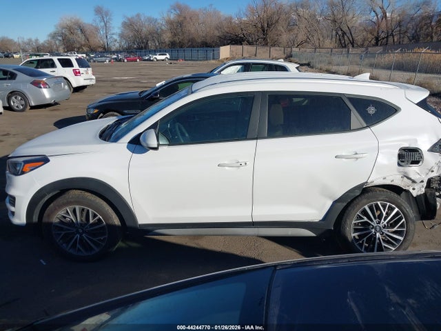 KM8J33AL6KU946102 Hyundai TUCSON SEL
