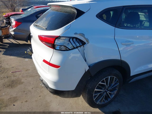 KM8J33AL6KU946102 Hyundai TUCSON SEL
