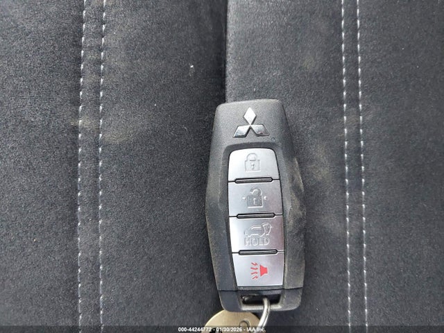 44244772 :رقم المزاد ، JA4T5UA92PZ033679 vin ، 2023 Mitsubishi Outlander Phev مزاد بيع