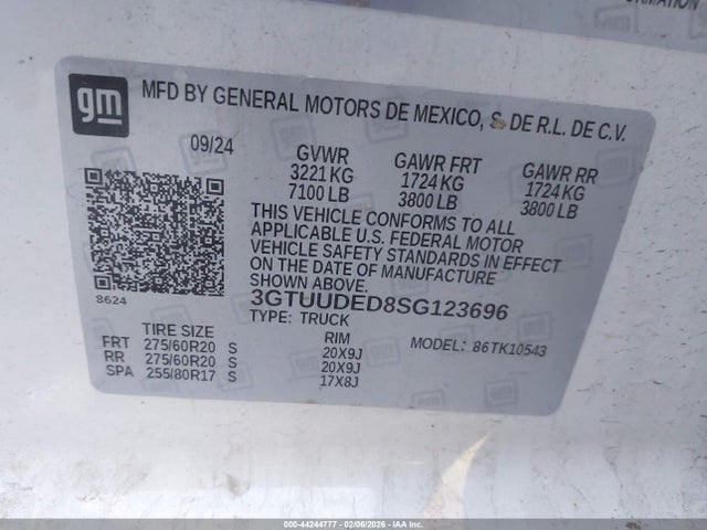 44244777 :رقم المزاد ، 3GTUUDED8SG123696 vin ، 2025 Gmc Sierra 1500 4wd  Short Box Slt مزاد بيع