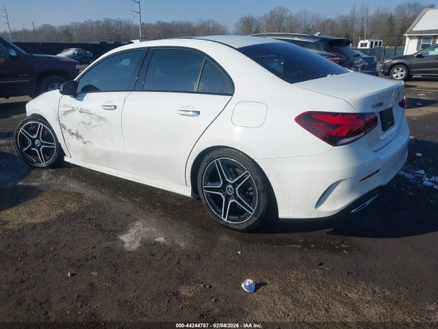 2020 MERCEDES-BENZ A 220 W1K3G4FB0LJ237021 Photo 2