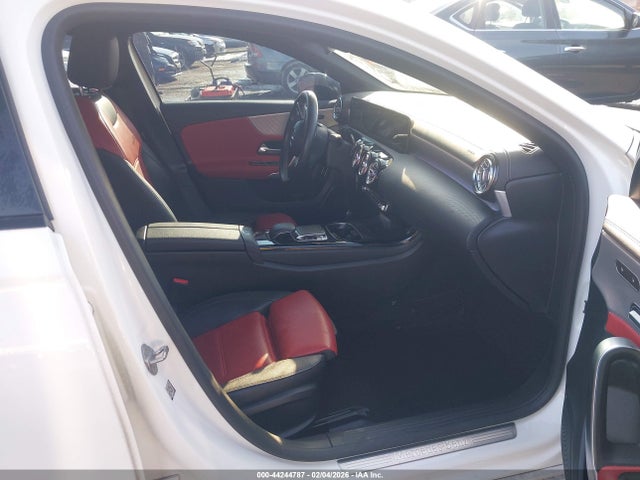 2020 MERCEDES-BENZ A 220 W1K3G4FB0LJ237021 Photo 4