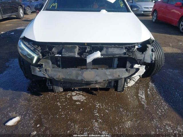 2020 MERCEDES-BENZ A 220 W1K3G4FB0LJ237021 Photo 5