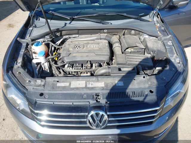 Volkswagen Passat 1.8t Wolfsburg Edition 2014 1VWAT7A32EC070339 Image 10