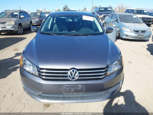 Volkswagen Passat 1.8t Wolfsburg Edition 2014 1VWAT7A32EC070339 Image 12