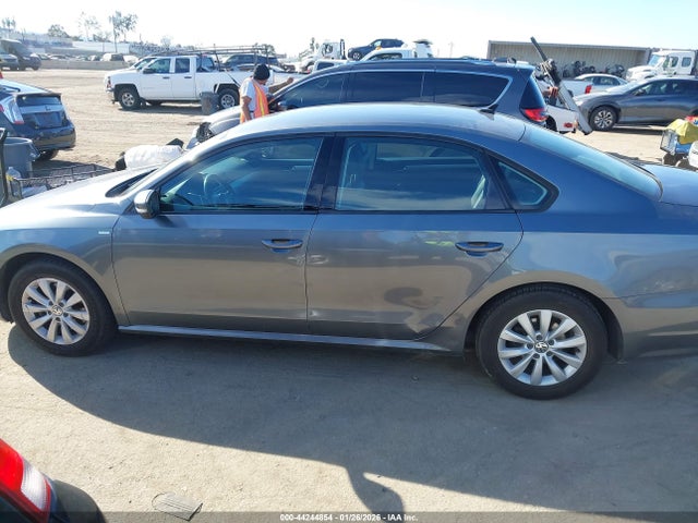 Volkswagen Passat 1.8t Wolfsburg Edition 2014 1VWAT7A32EC070339 Image 14