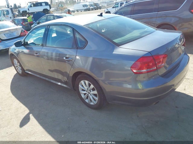 Volkswagen Passat 1.8t Wolfsburg Edition 2014 1VWAT7A32EC070339 Image 3