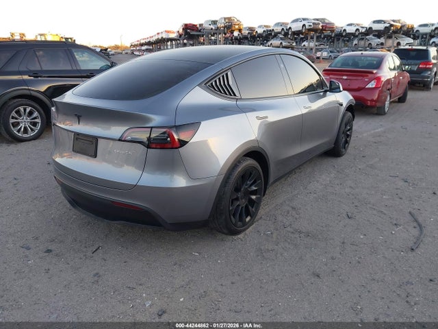 2025 TESLA MODEL Y 7SAYGDED5SA340914 Photo 3