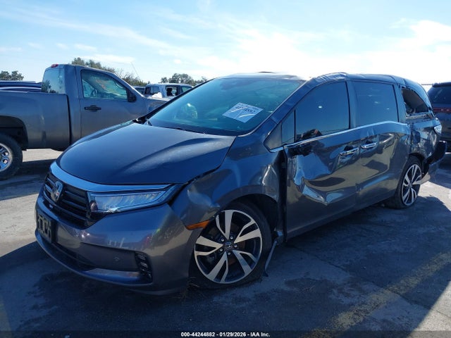 Honda Odyssey Touring 2023 5FNRL6H83PB045649 Image 2