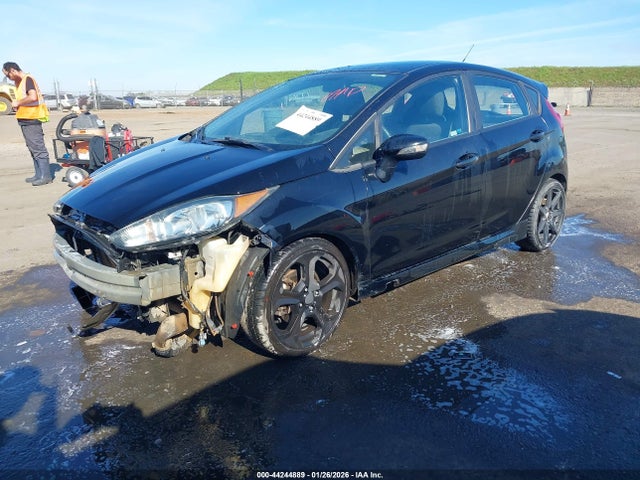 Ford FIESTA ST 2017 3FADP4GX2HM153517 Image 2