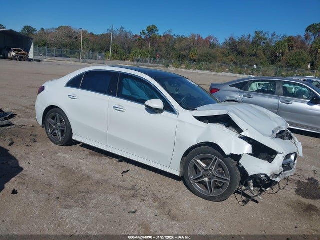2020 MERCEDES-BENZ A 220 W1K3G4FB4LJ228984