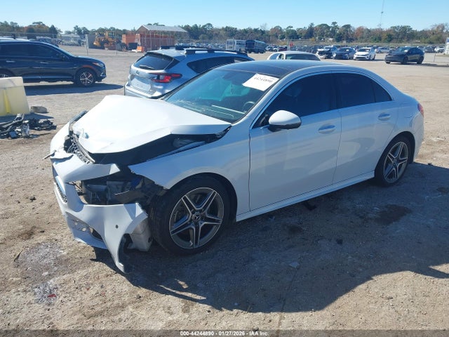 2020 MERCEDES-BENZ A 220 W1K3G4FB4LJ228984 Photo 1