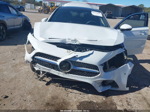 2020 MERCEDES-BENZ A 220 W1K3G4FB4LJ228984 Photo 5