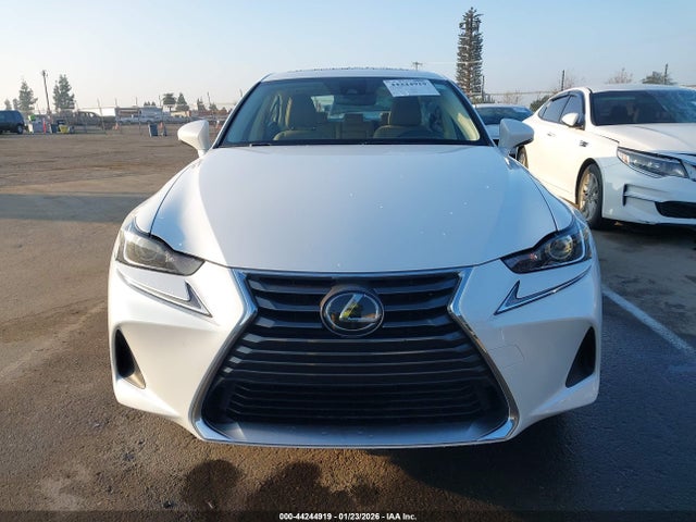 JTHBA1D27K5085656 Lexus IS 300