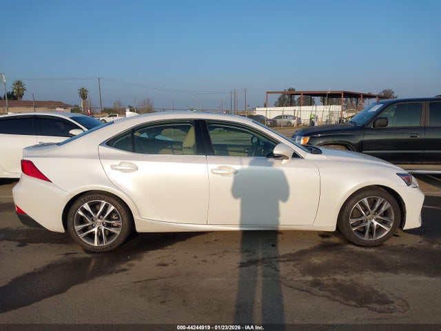 JTHBA1D27K5085656 Lexus IS 300
