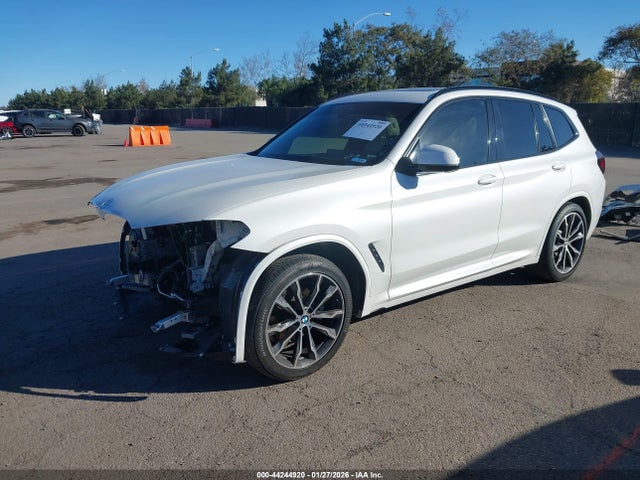 2022 BMW X3 5UX53DP07N9M03792 Photo 1