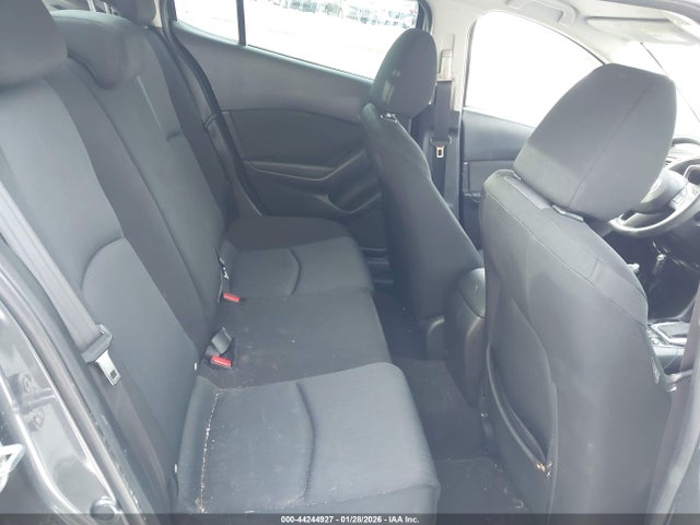 3MZBM1T73GM317996 Mazda Mazda3 I Sport
