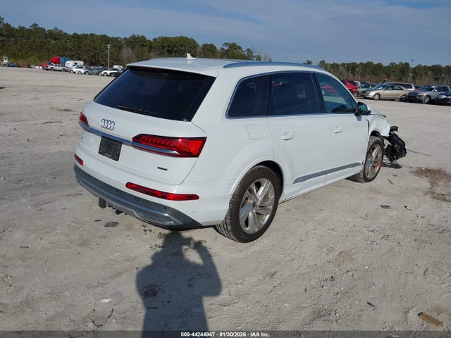 2023 AUDI Q7 WA1VXBF78PD000214 Photo 3