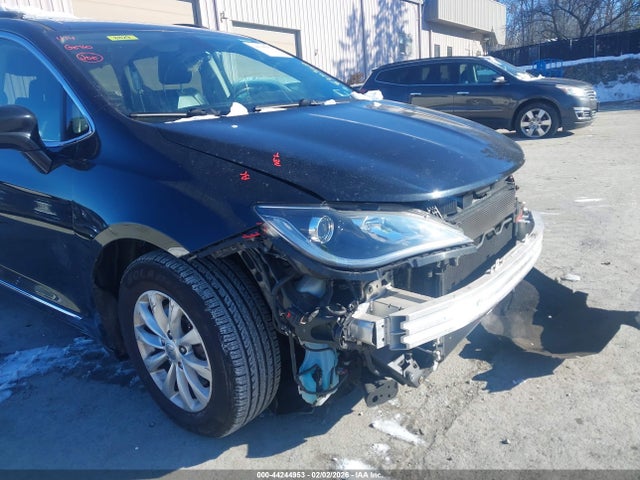 Aukcja sprzedaży 2017 Chrysler Pacifica Touring-l, vin: 2C4RC1BG2HR832004, numer aukcji: 44244953