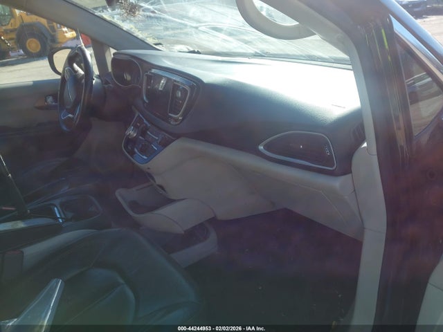 Aukcja sprzedaży 2017 Chrysler Pacifica Touring-l, vin: 2C4RC1BG2HR832004, numer aukcji: 44244953