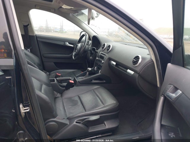 2012 AUDI A3 WAUBEAFM6CA105406 Photo 4