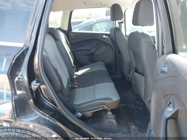 1FMCU0G78GUA44427 Ford ESCAPE SE