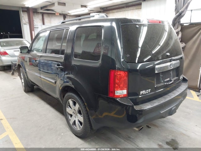 Honda Pilot Touring 2015 5FNYF4H97FB045264 Image 3