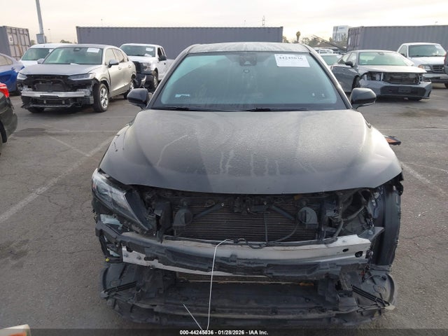 4T1G11AK1NU647231 Toyota CAMRY SE