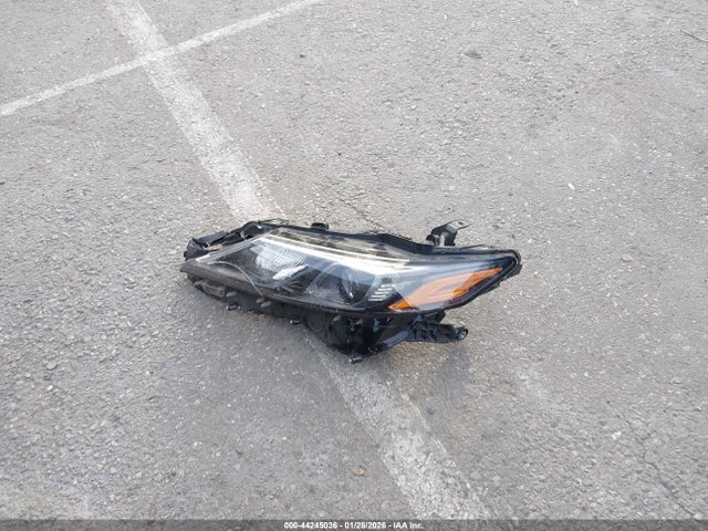 4T1G11AK1NU647231 Toyota CAMRY SE