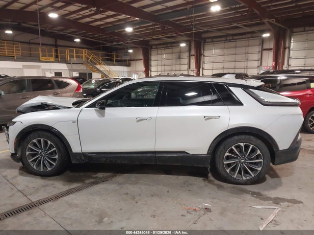 44245048 :رقم المزاد ، 1GYKPTRL5RZ118129 vin ، 2024 Cadillac Lyriq Sport W/1sf مزاد بيع