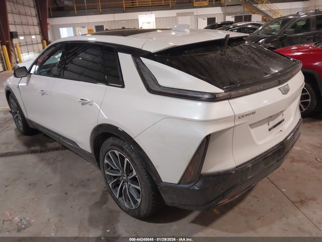 2024 CADILLAC LYRIQ 1GYKPTRL5RZ118129 Photo 2