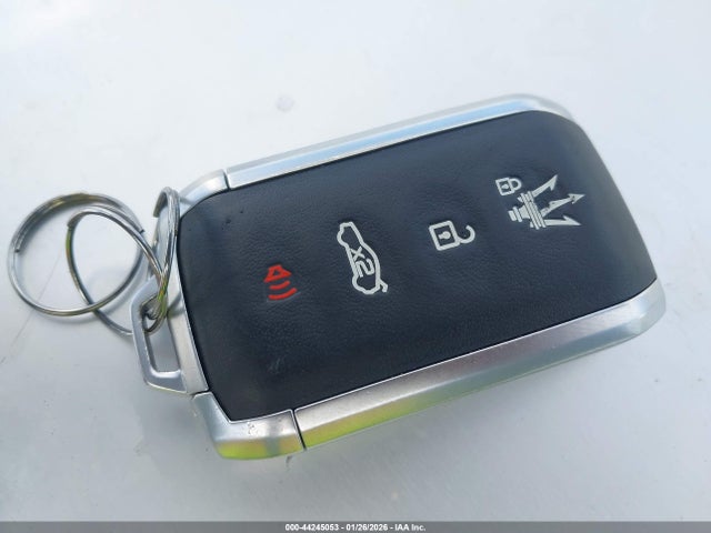 2023 MASERATI GRECALE ZN682AVM5P7429147 Photo 10