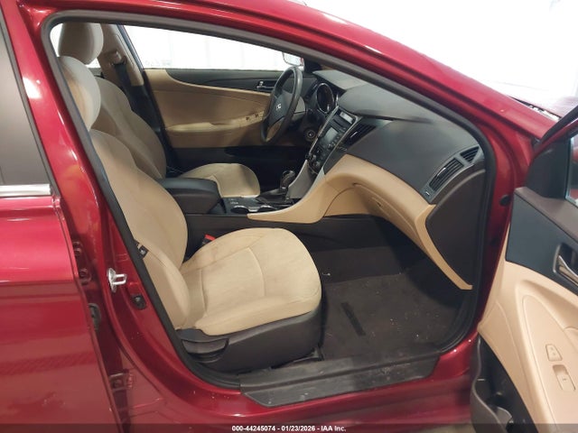 5NPEB4AC8EH945644 Hyundai SONATA GLS