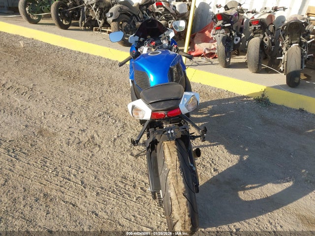 Suzuki GSX-R750 2014 JS1GR7MA2E2102180 Image 6