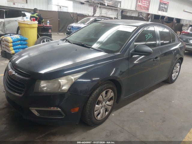 1G1PA5SH8F7293344 Chevrolet Cruze Ls Auto