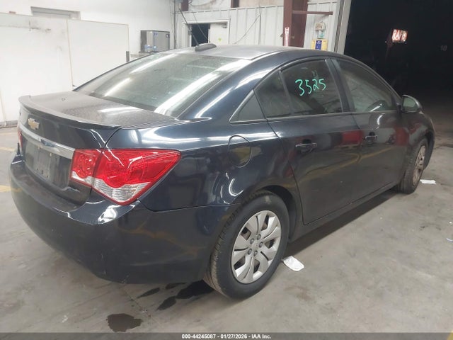1G1PA5SH8F7293344 Chevrolet Cruze Ls Auto