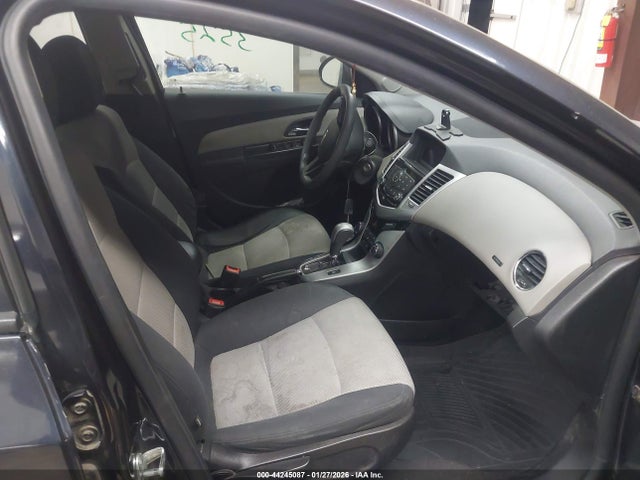 1G1PA5SH8F7293344 Chevrolet Cruze Ls Auto